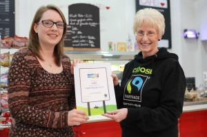 Cllr Linsay Cunninghm-Cross and Forum Chair Kathryn Tissiman with new certificate